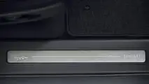 Land Rover Discovery (2025) Tempest Edition