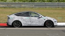 Tesla Model Y Performance (2026) als Erlkönig auf dem Nürburgring