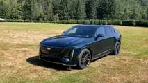 Primeira viagem do Cadillac Lyriq-V em 2026.