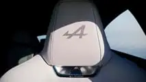 Alpine A390, interior y maletero