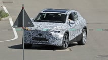 Mercedes GLA EQ als Erlkönig
