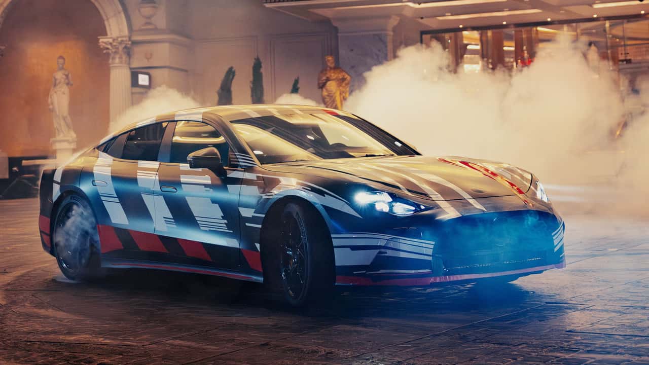 Mercedes-AMG GT 4-Türer Coupé als Prototyp