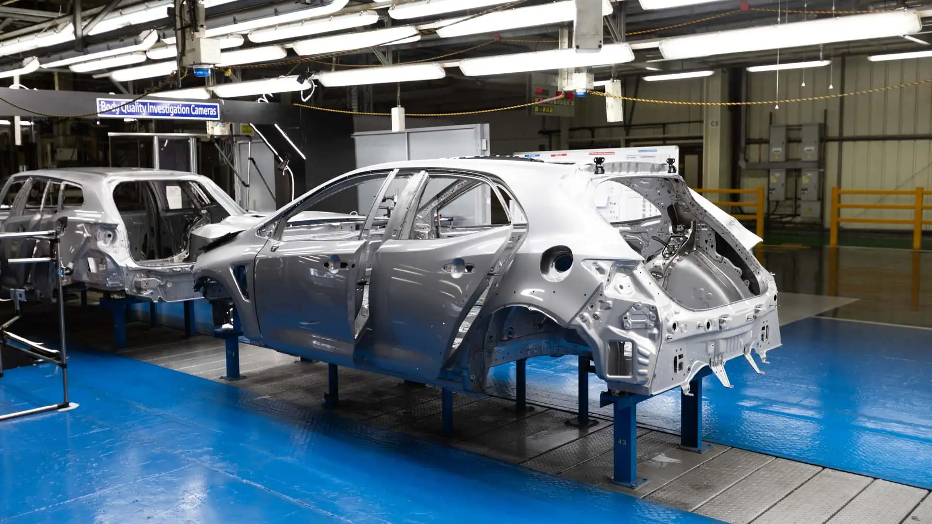 https://cdn.motor1.com/images/mgl/7ZE4A6/s1/toyota-uk-production.webp