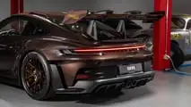 Porsche 911 GT3 RS (2026) in Macadamiametallic mit Elementen aus mattem Carbon