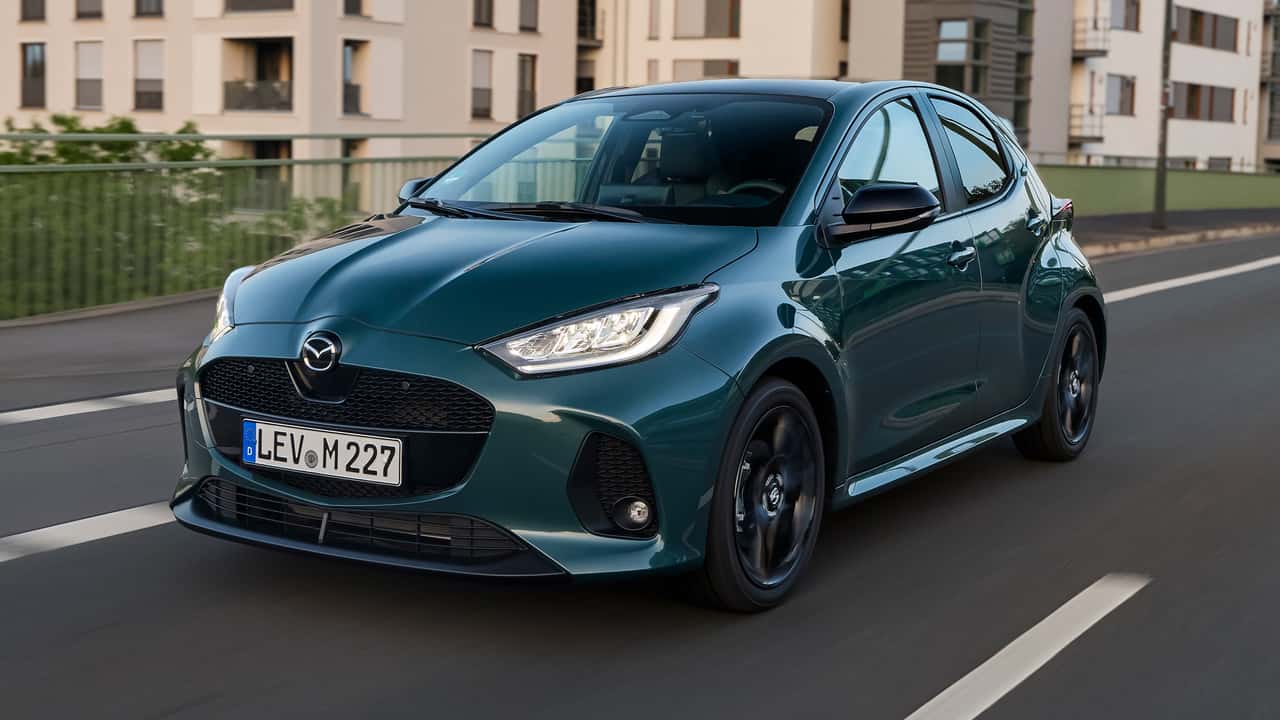 Mazda 2 Hybrid (2026) in Fern Green im Test