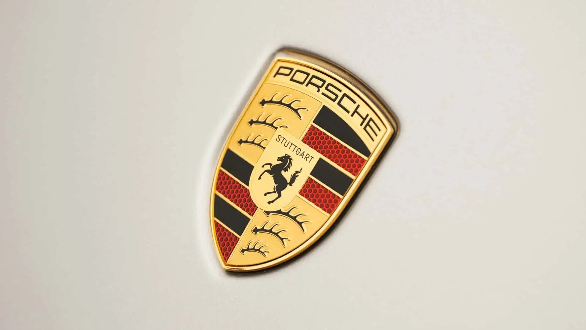 https://cdn.motor1.com/images/mgl/7ZEgr7/s1/porsche-badge-logo.webp