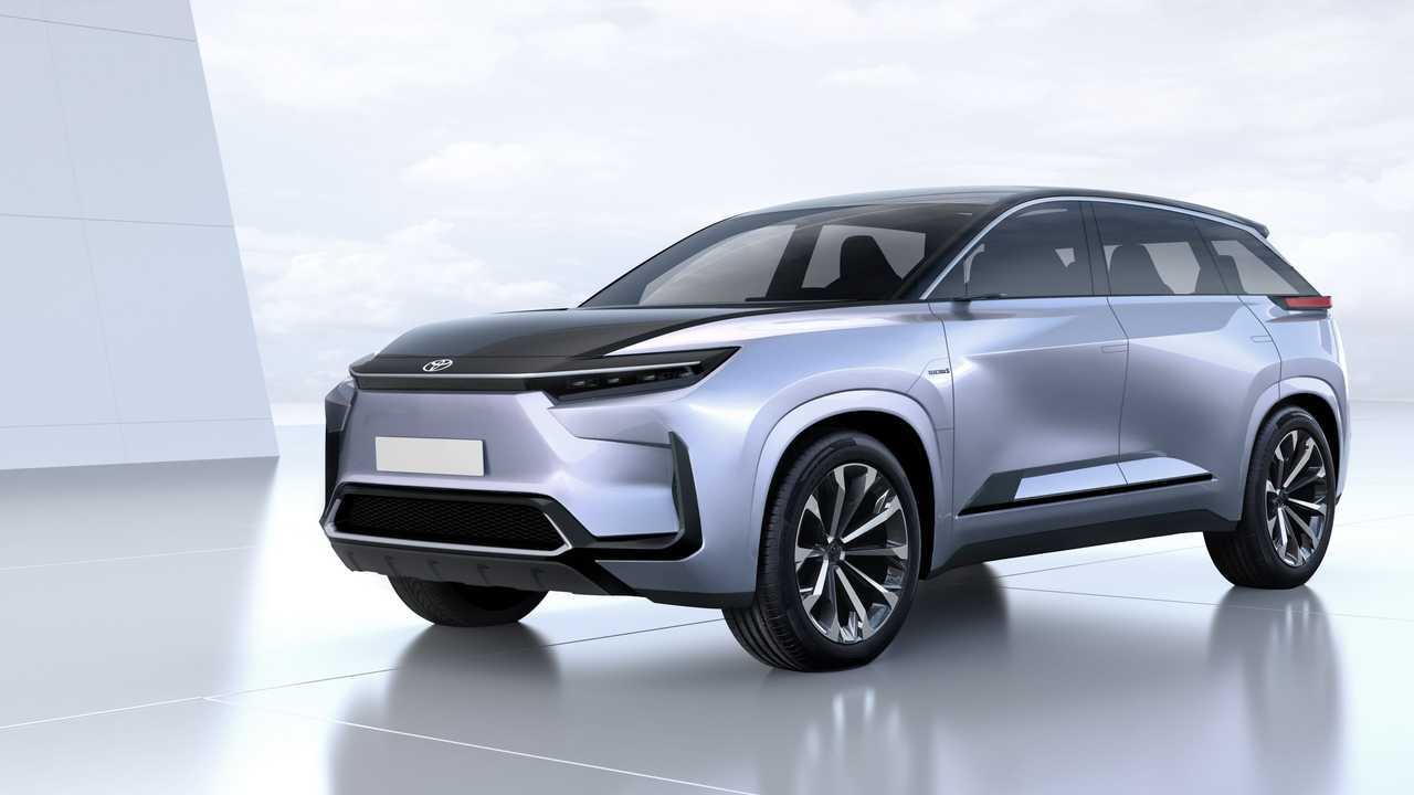 SUV grande Toyota Bz