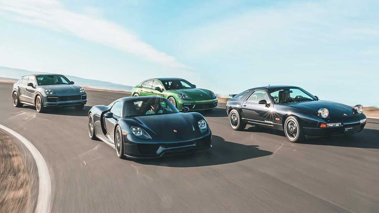 Porsche, 45 anni di auto col motore V8