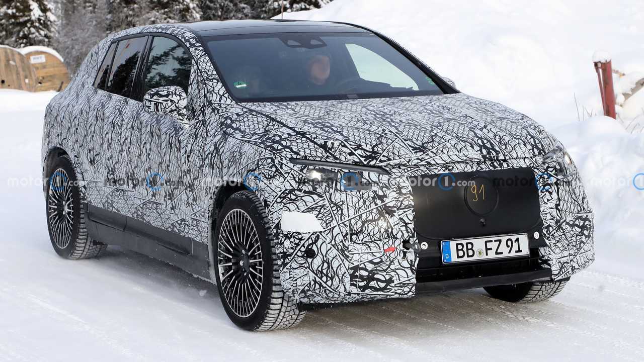 Photo espion Mercedes-AMG EQE SUV