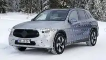 2023 Mercedes-Benz GLC Casus Fotoğrafları