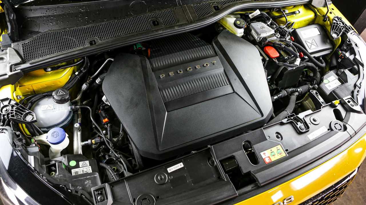 Peugeot e-208 GT (BR)
