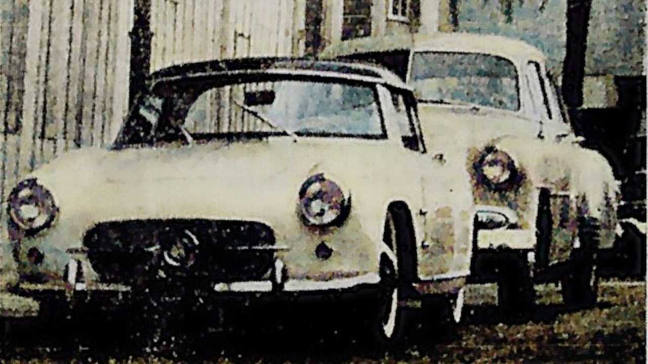 Contraste - o Brasília à frente de um Chevrolet 51