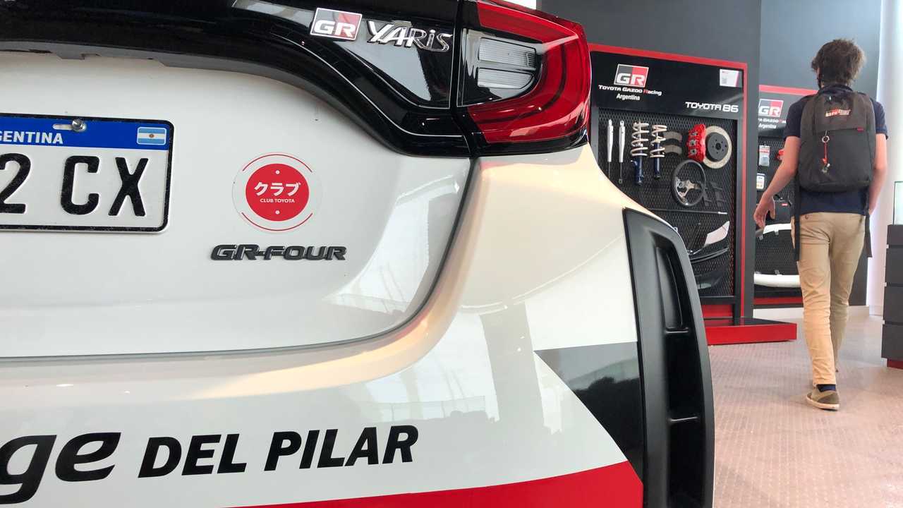 TOYOTA-GR-YARIS-AUTOBLOG-9