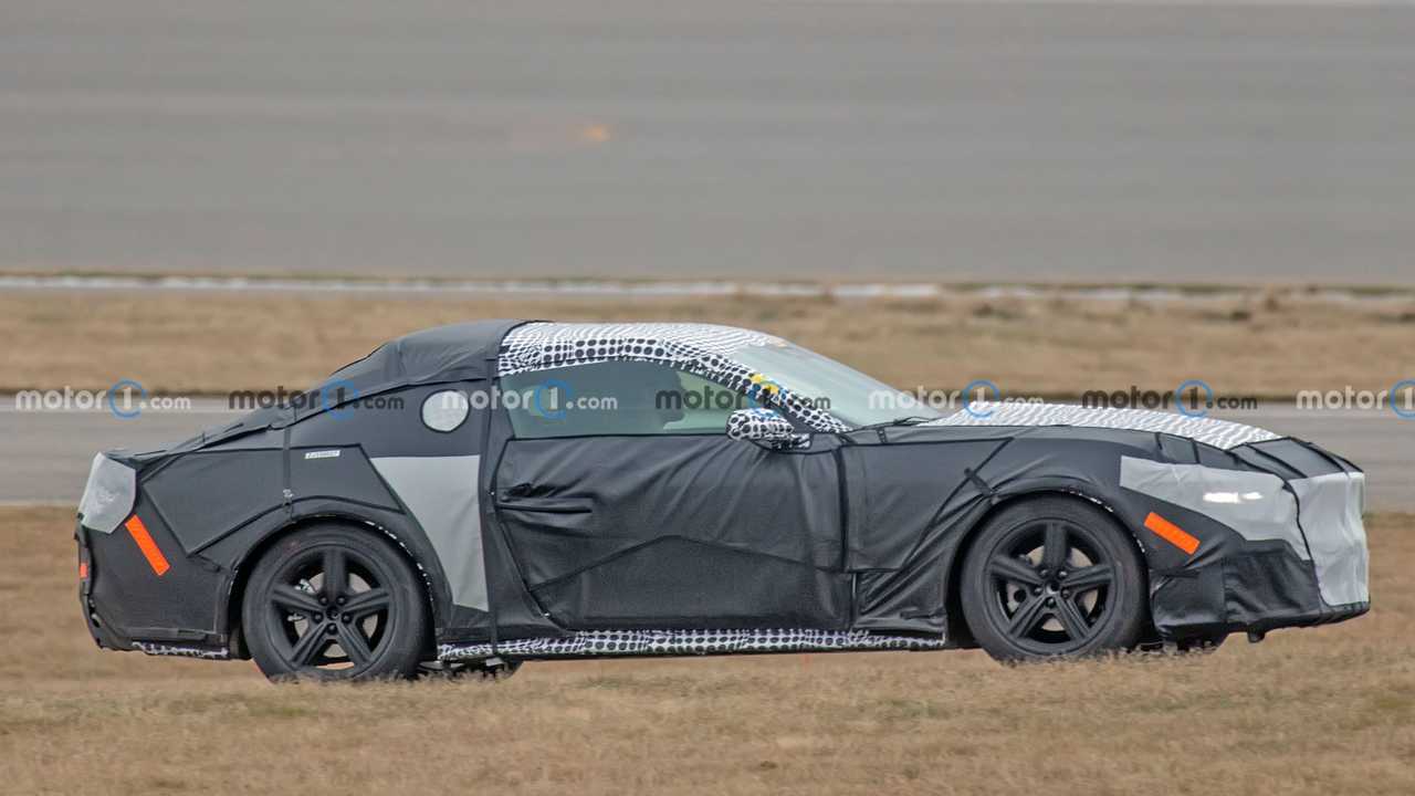 Nuova Ford Mustang, le foto spia