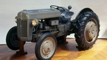 La storia dei trattori Ford dal 1917 al 1952