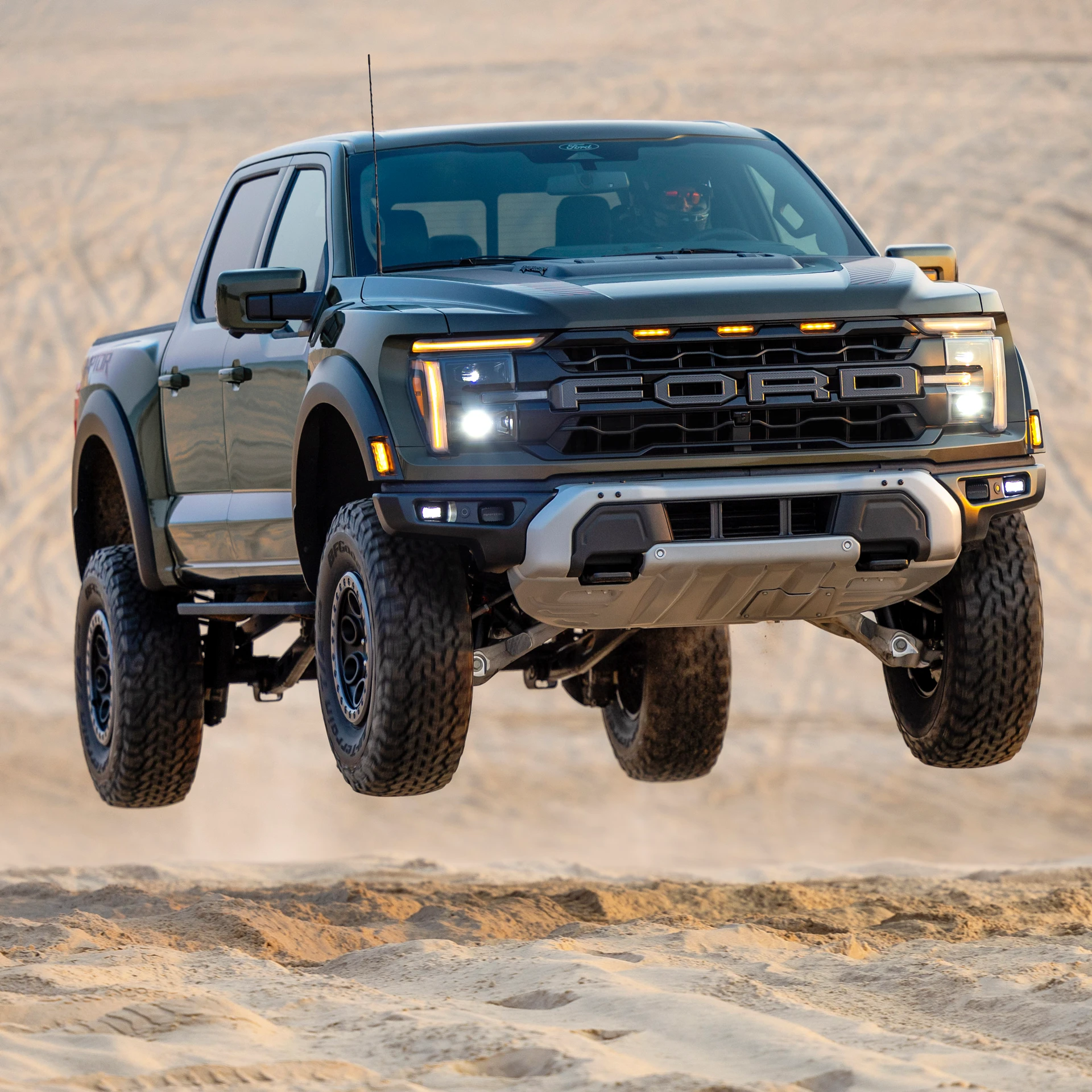 Lanzamiento: Ford F-150 Raptor (2025)