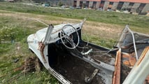 SEAT 600 clásico abandonado