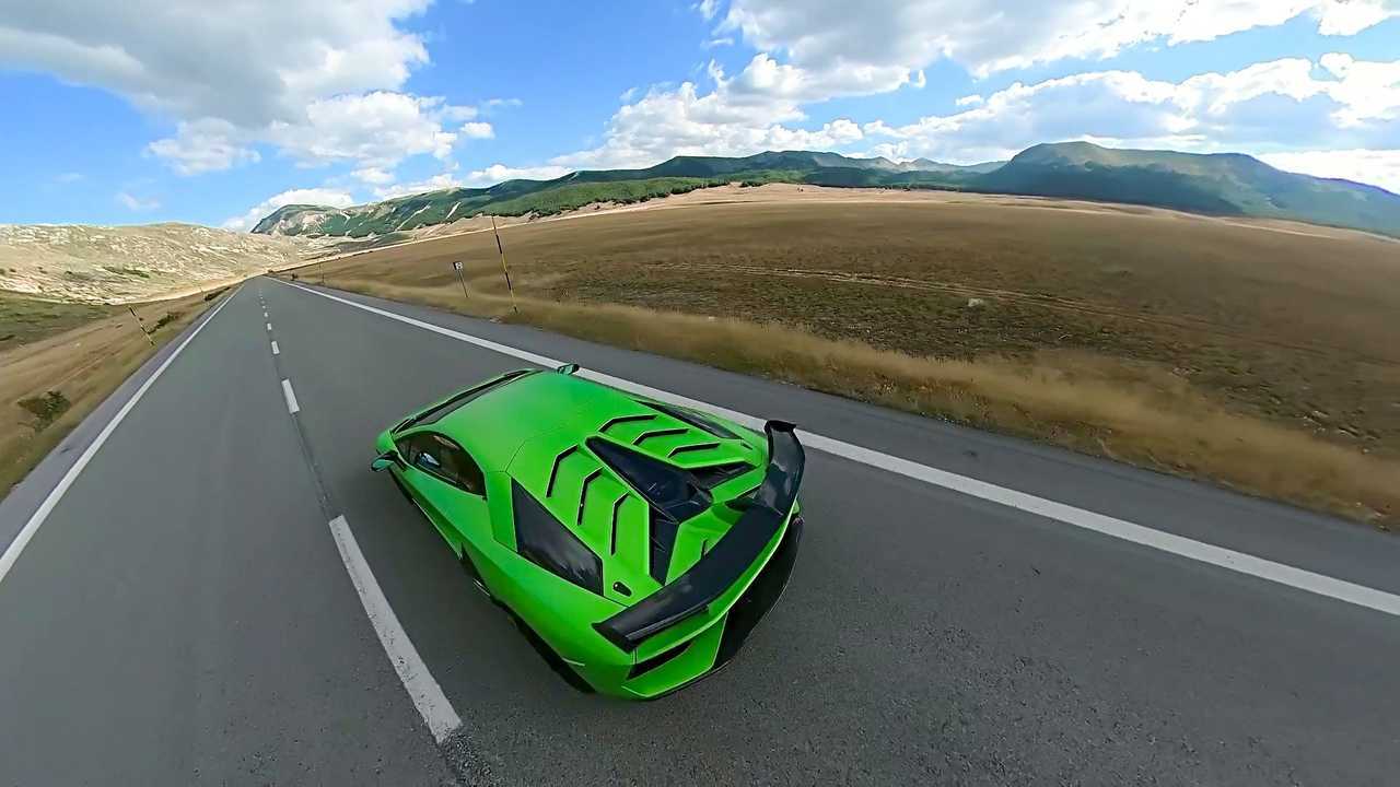 Foto - prova action cam Insta360 Lamborghini Aventador SVJ, Porsche 911 GT3 RS, Ferrari 550 Maranello, Honda NSX