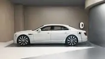 L'ascensore per auto degli appartamenti Bentley a Miami