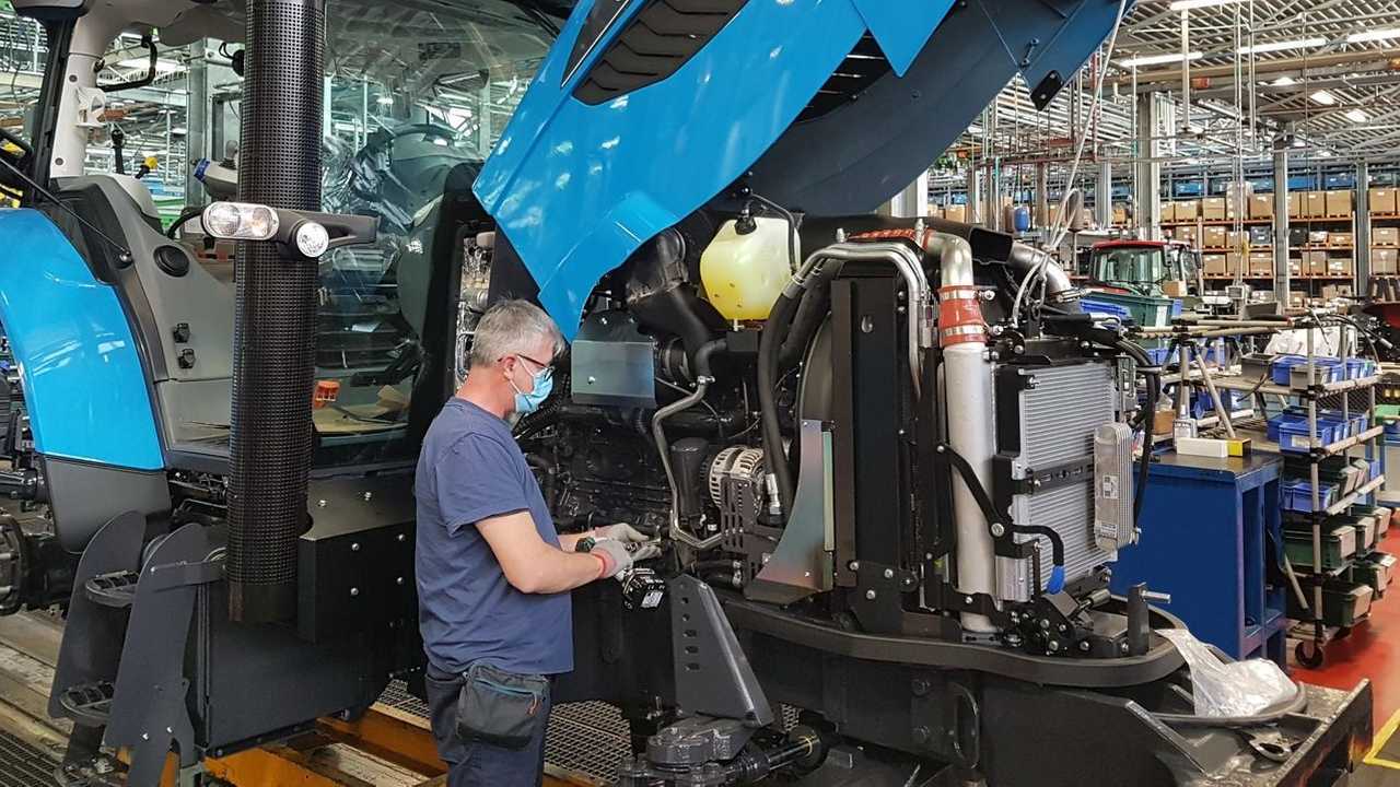 Macchine agricole: listini in crescita, allarme per l’industria italiana
