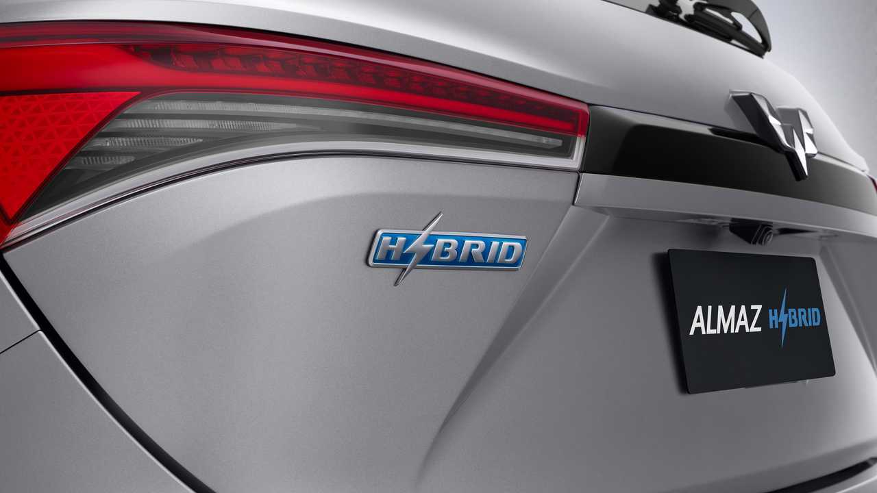 Wuling Almaz Hybrid