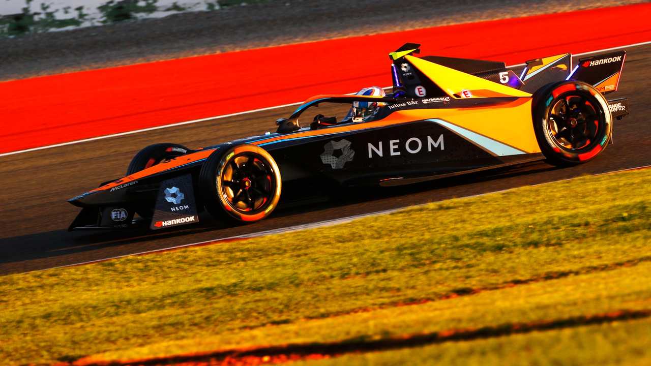 Jake Hughes (McLaren)
