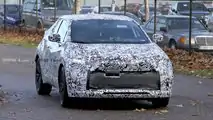 Toyota Small SU EV, le prime foto spia