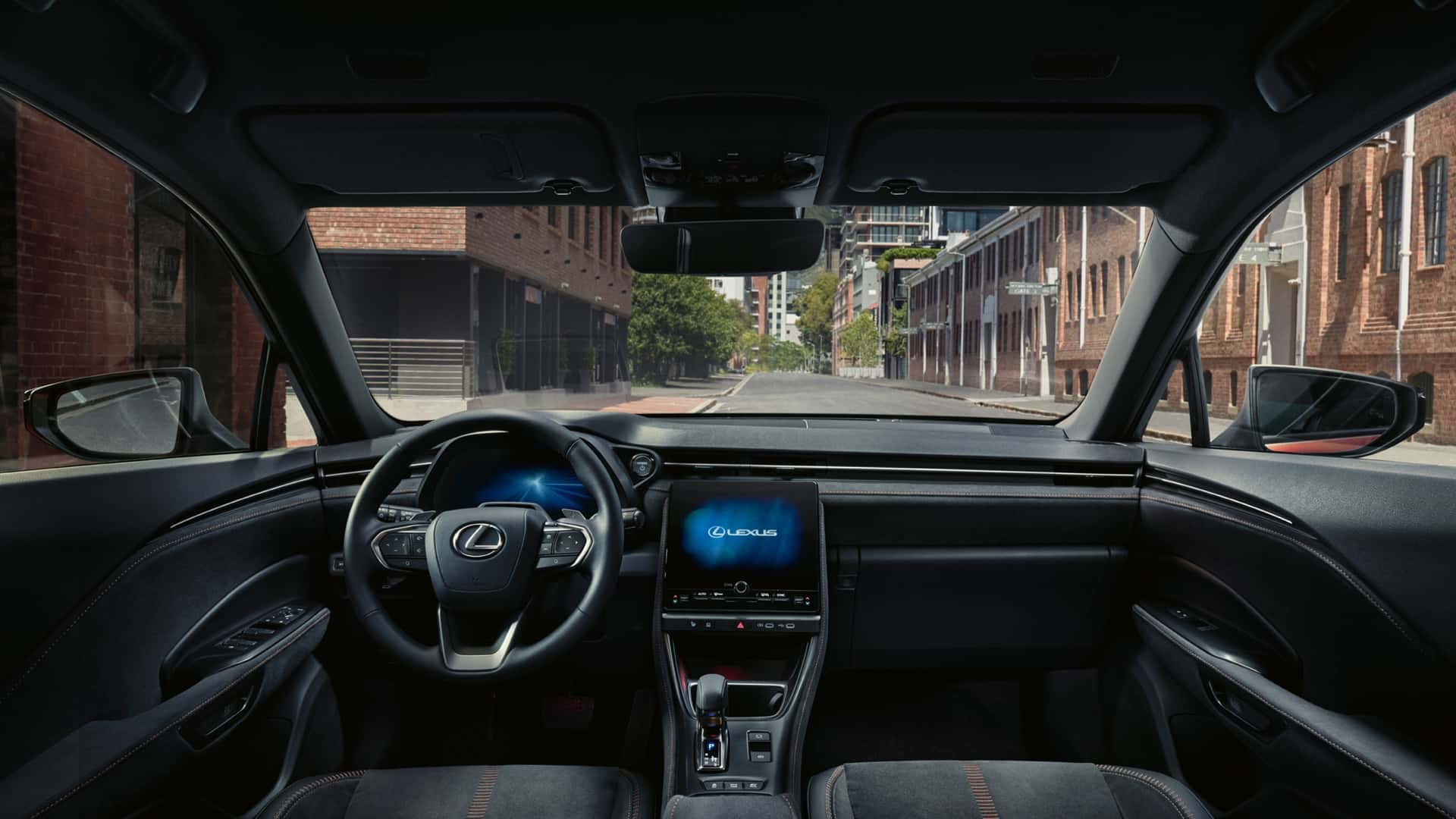 https://cdn.motor1.com/images/mgl/7Zm03P/s1/foto---lexus-lbx-2023-photogallery---immagini.jpg