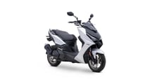 Fotografías de estudio del Kymco KRV200