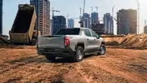 Chevrolet Silverado EV 2024 Work Truck, vista posteriore esterna