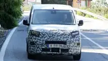 Peugeot Partner facelift spy photo