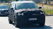 Hyundai Santa Fe (2024) als Erlkönig zeigt Lichtsignatur