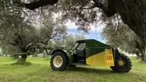 Foto - Sicma: ad Agrilevante le semoventi per la raccolta-olive