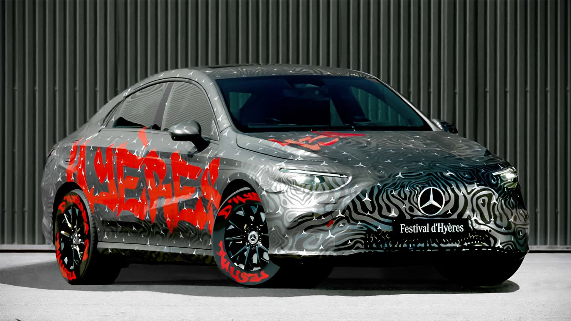  Mercedes-Benz CLA 2026: nova geração é adiantada com 'camuflagem oficial' Bildidee 