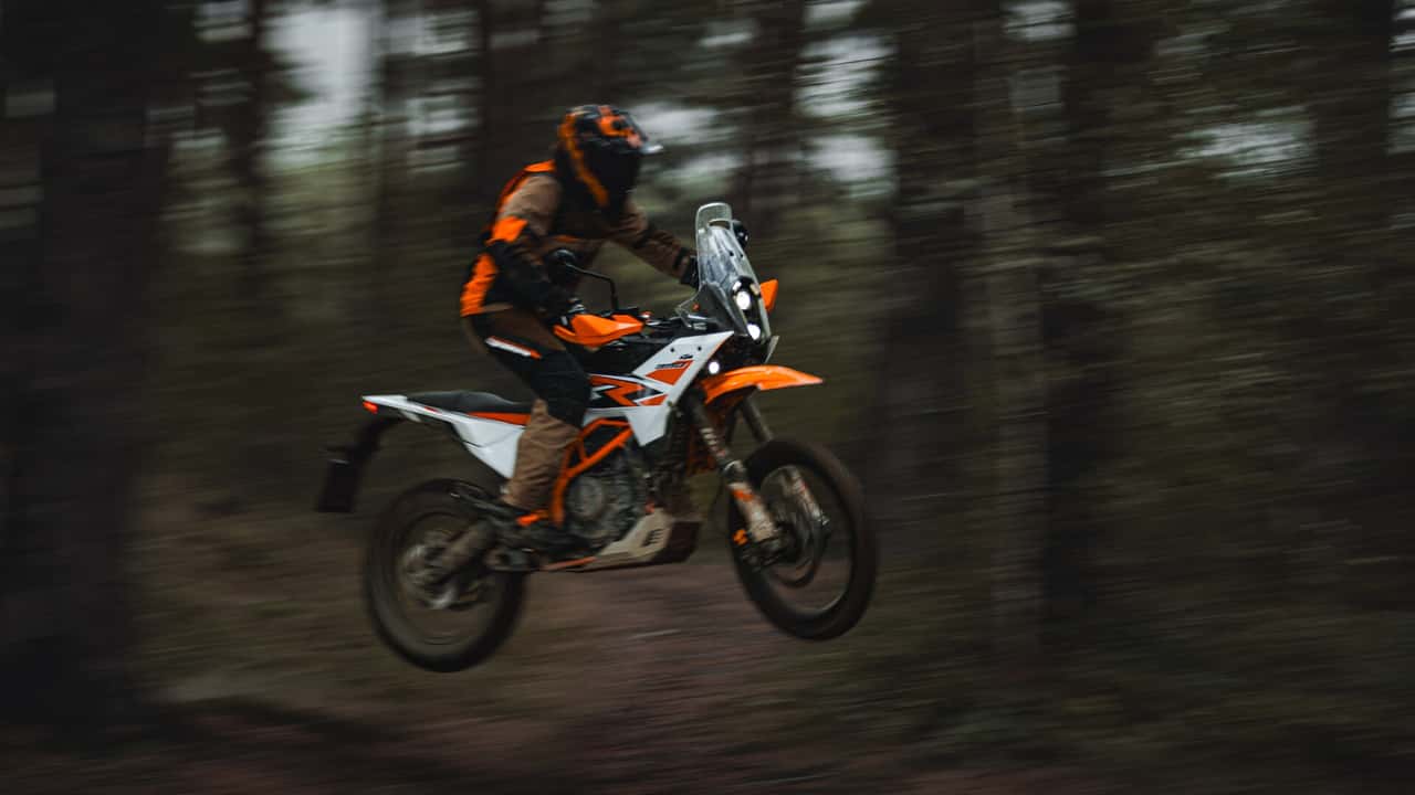 647228_MY25 KTM 390 ADVENTURE R_KTM 390 ADVENTURE range