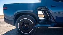 2025 Rivian R1T Gear Tunnel