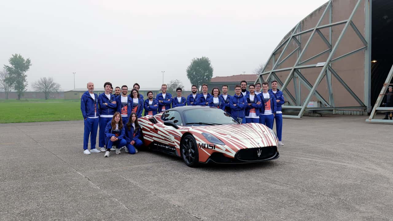 Une Maserati MC20 Coupé autonome atteint 285 km/h