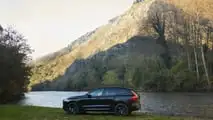 Volvo XC40 Black Edition 2025