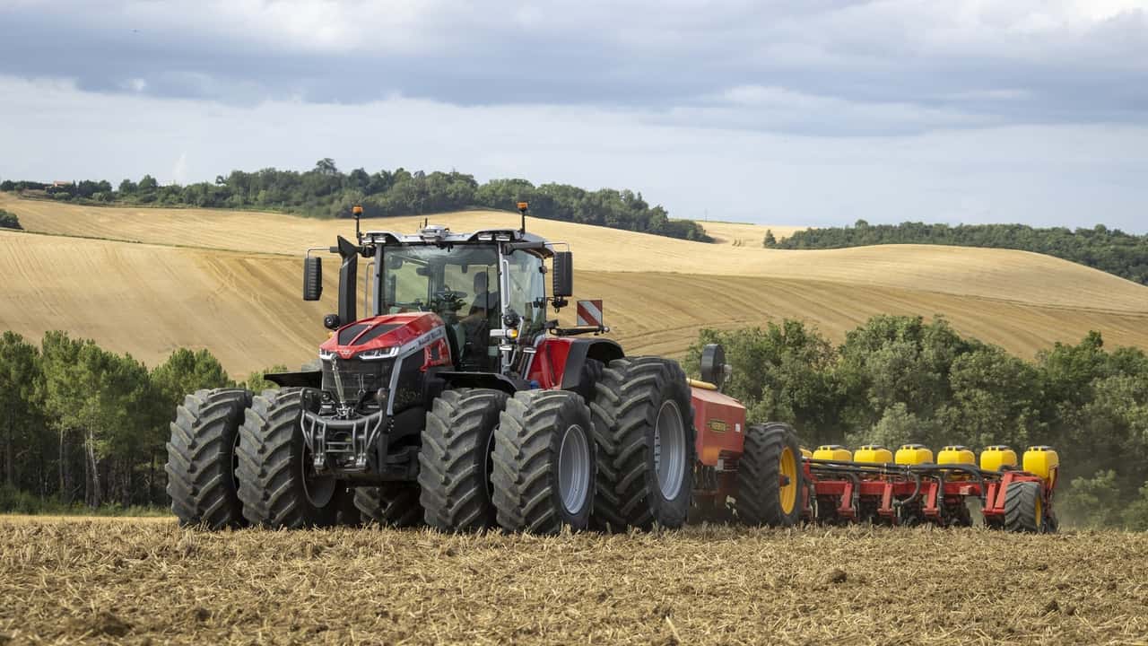 Massey Ferguson trionfa con il trattore MF 9S.425 Dyna-VT Exclusive ad AGROmashEXPO