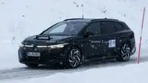 Photo d'espionnage de la Volkswagen ID.7 Tourer 2024