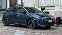 Lancia Ypsilon (2024) ungetarnt auf geleakten Fotos