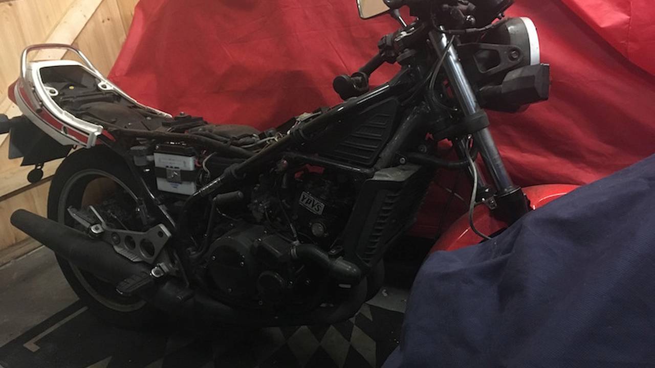 <em>The broken Yamaha YPVS</em>