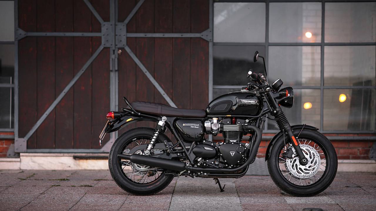 Triumph Bonneville T120 Black