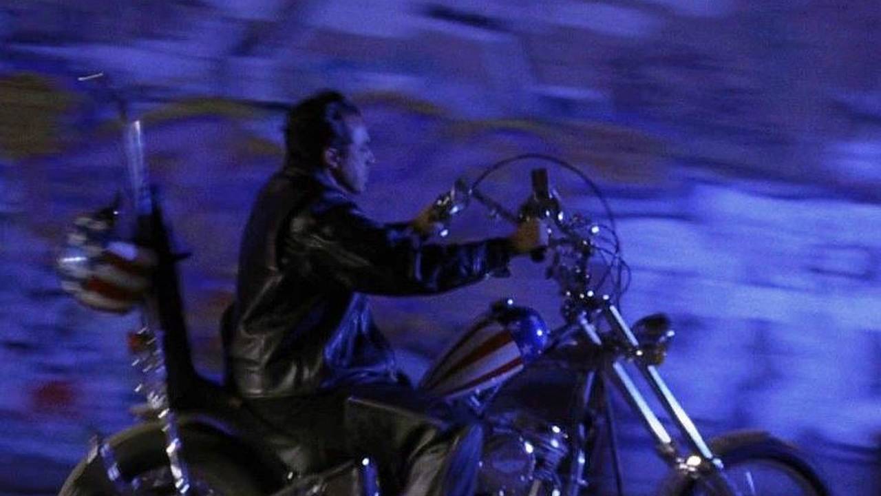 Online Find eBay Edition - Laurence Fishburne's Captain America Chopper