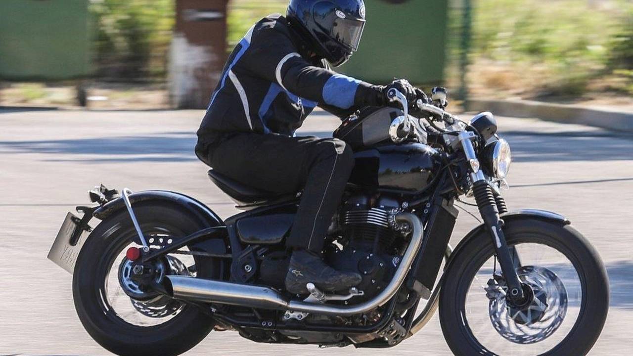 2017 Triumph Bobber Spied In Spain