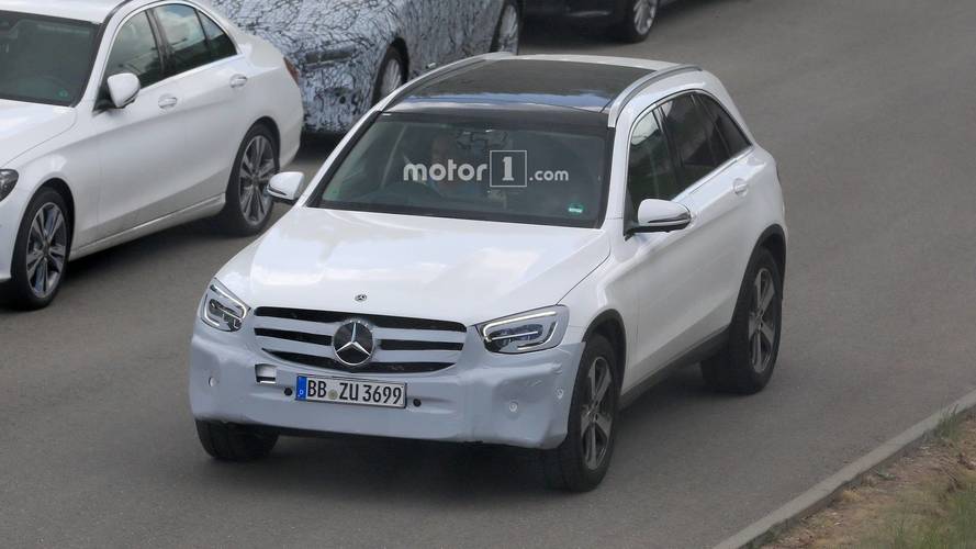 2019 Mercedes GLC facelift spy photo