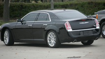 2011 Chrysler 300C spy photos 11.05.2010