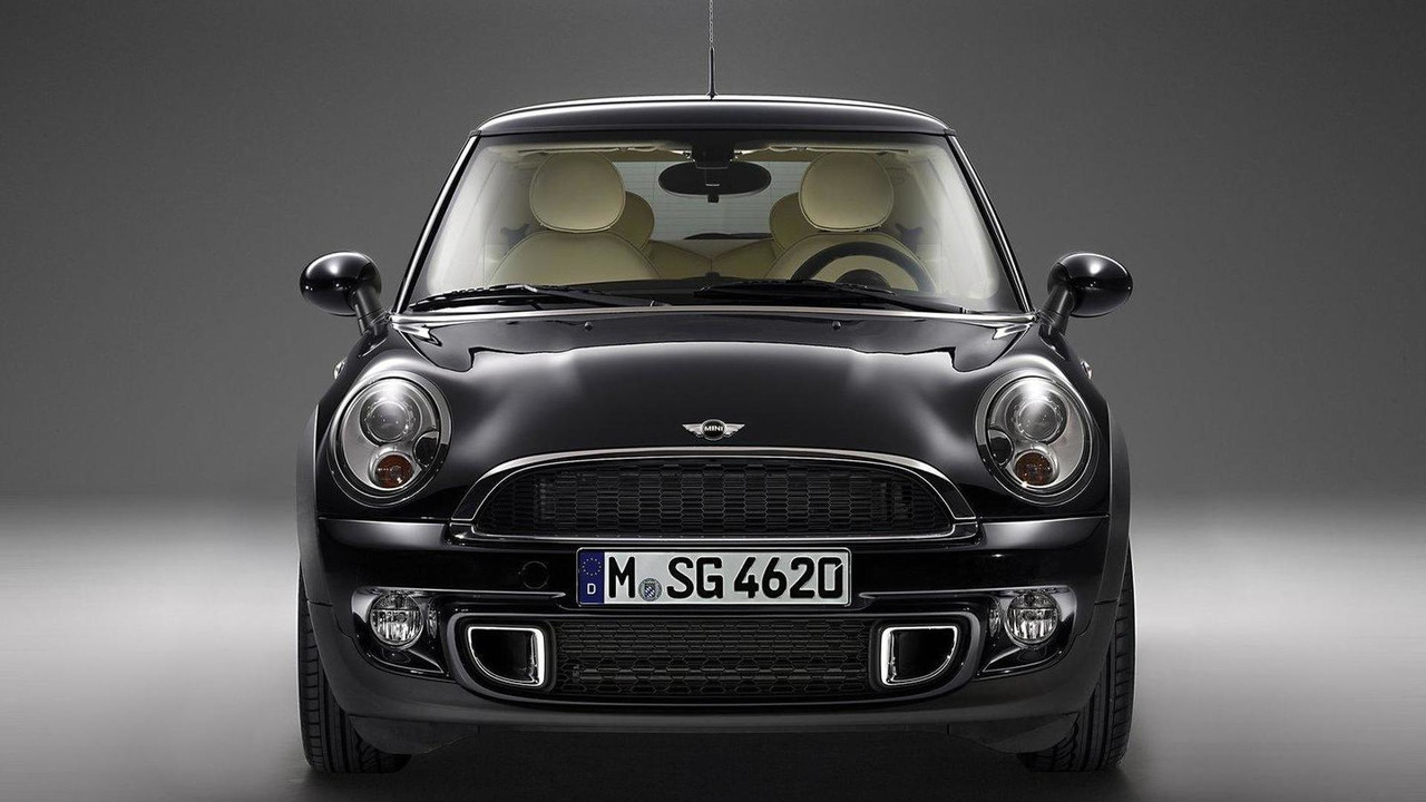 Mini Cooper Goodwood Gets Rolls Royce Inspired Pricing Gallery Mini Cooper Goodwood Gets Rolls Royce Inspired Pricing