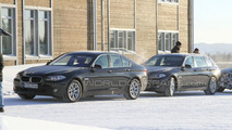 BMW 5-Series Touring and Sedan spied side by side 25.02.2010