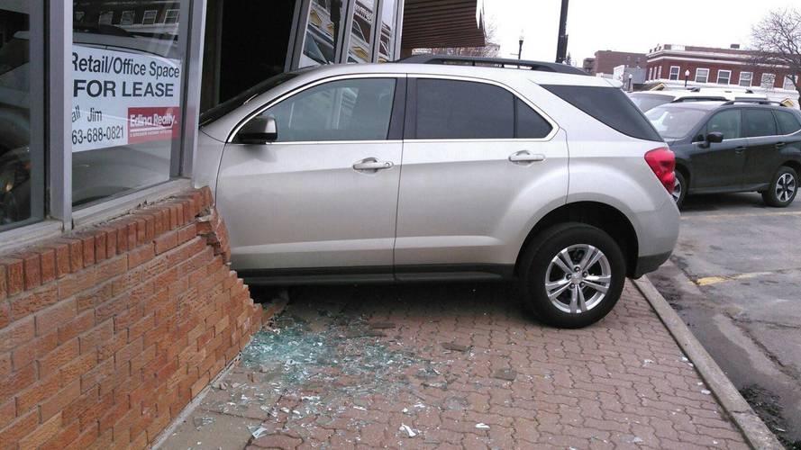 SUV Crash Into Wall